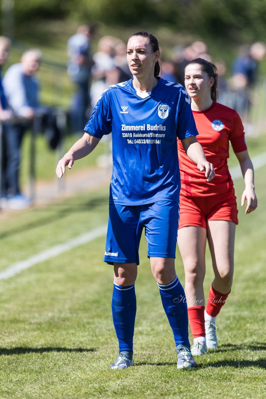 Bild 273 - F TSV Zarpen - Holstein Kiel II : Ergebnis: 2:6